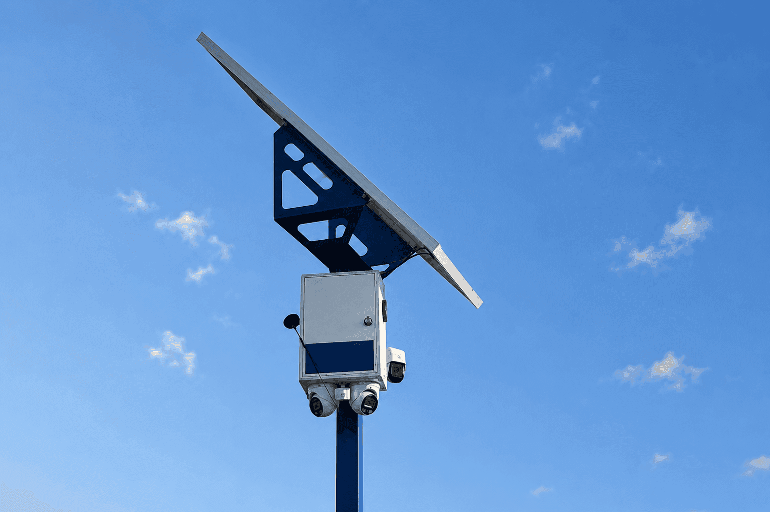 Solar CCTV Tower for remote site surveillance